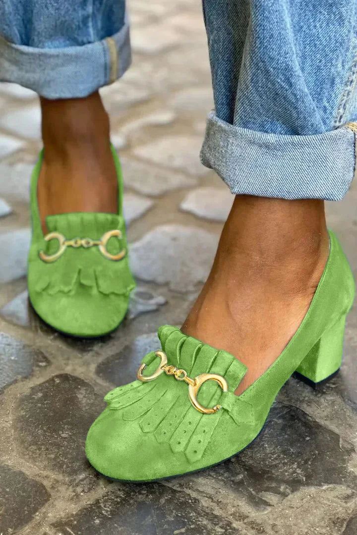 talons épais mats à boucle métallique, franges et bout rond.