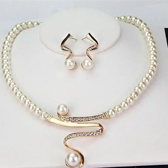 Adele | Parure Collier et Boucles d'Oreilles en Perles Naturelles