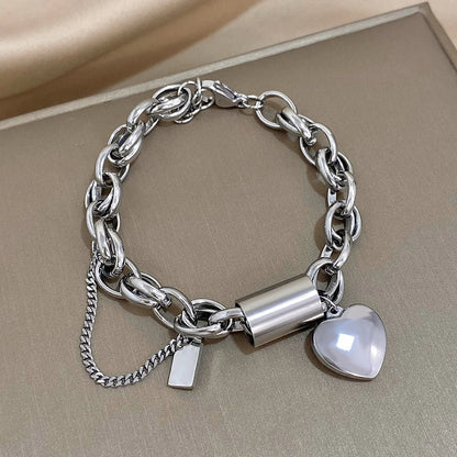 Laura | Bracelet à Pendentif Cœur Doré