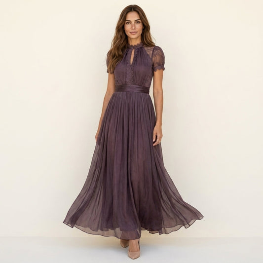 Flavia · Robe Longue à Encolure Vintage et Dentelle