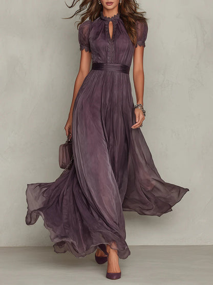 Robe Longue Violette en Mousseline à Encolure Goutte et Bordure en Dentelle