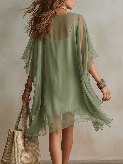Mini Robe Verte Fluide en Mousseline Superposée à Col en V
