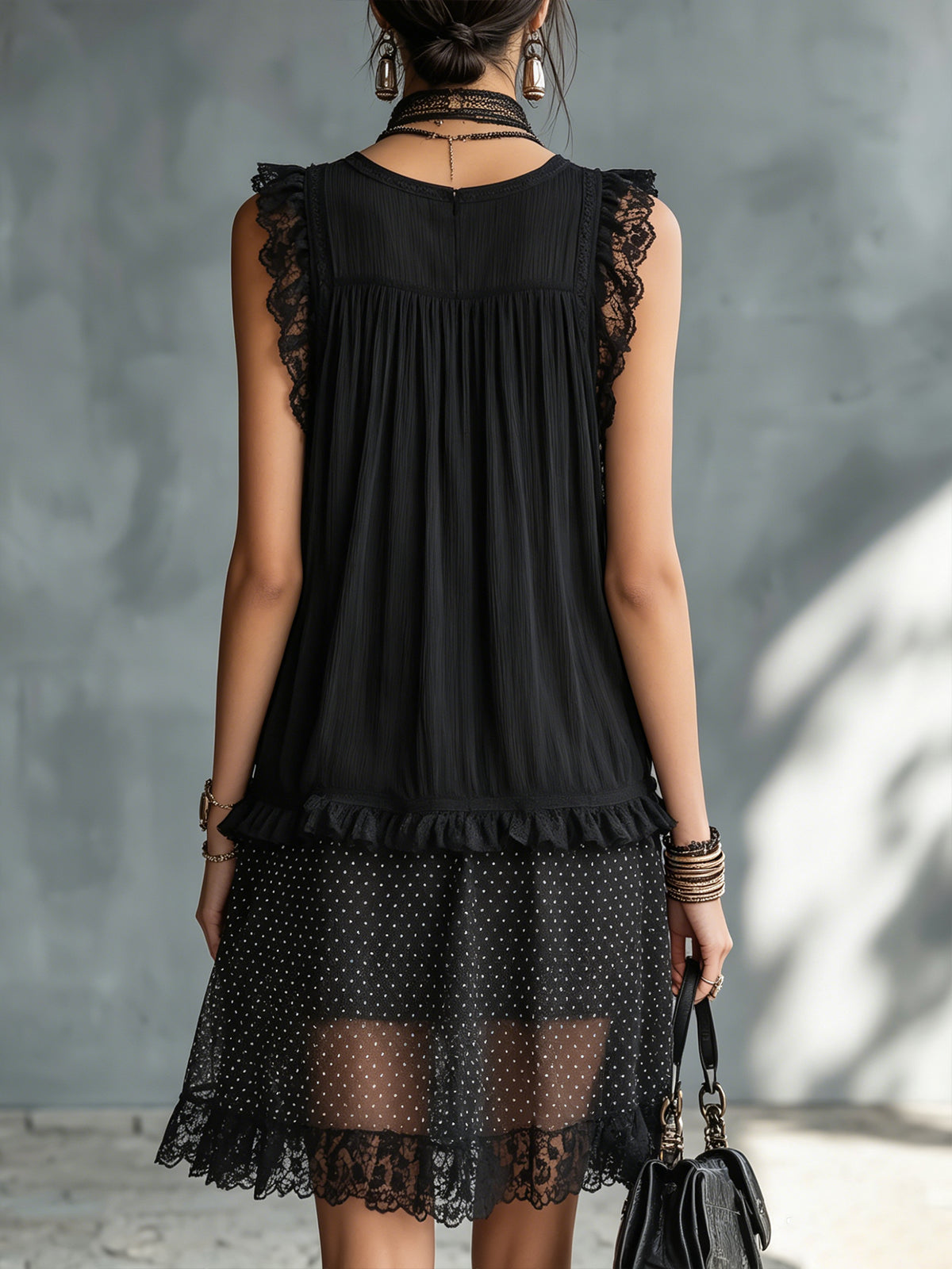 Pauline | Mini Robe Transparente à Pois avec Volant et Bordure en Dentelle Noire