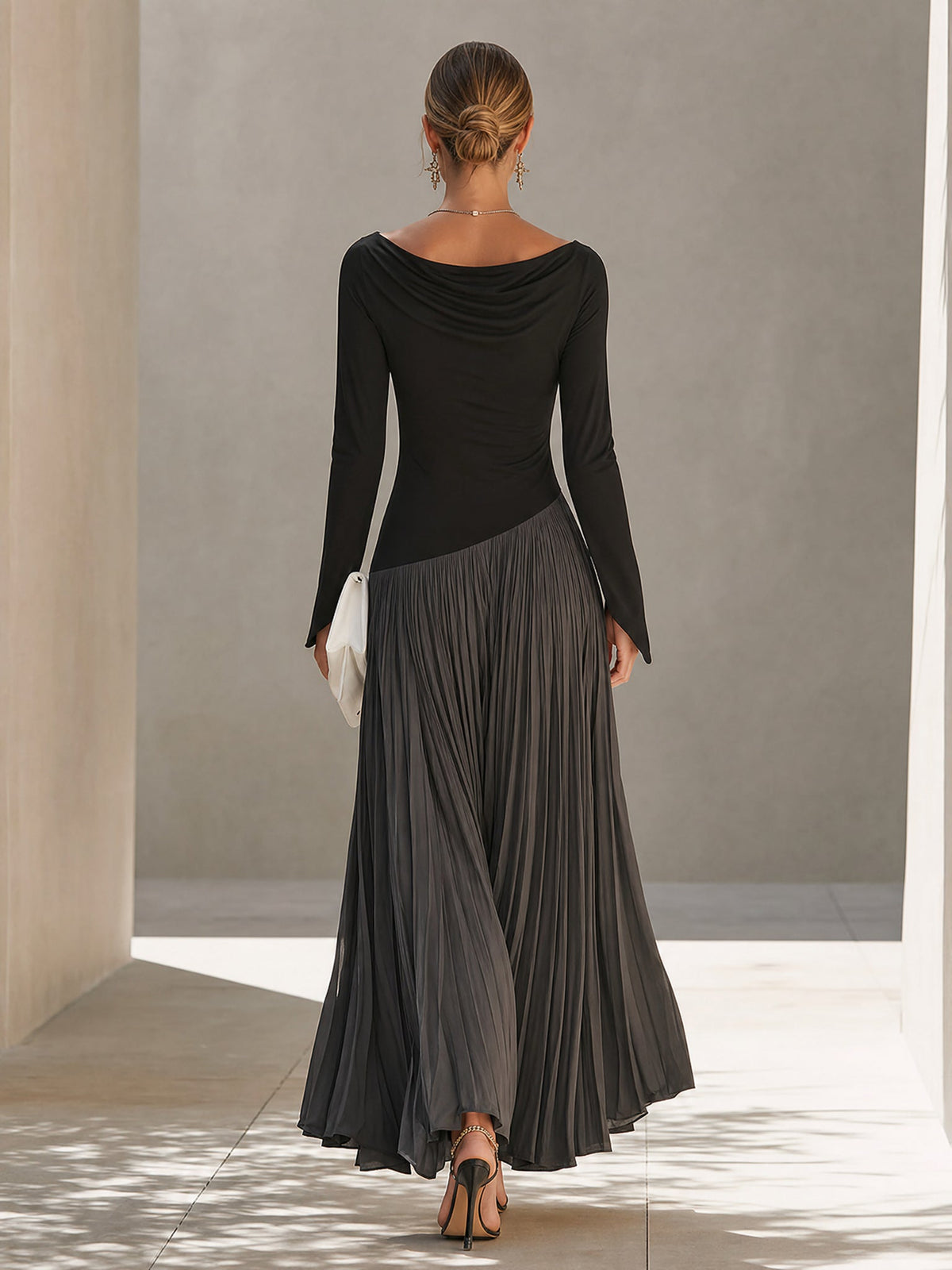 Marina | Robe Longue Plissée Bicolore à Col Drapé