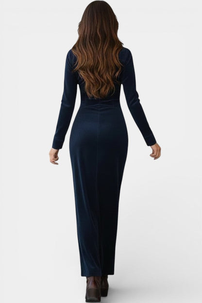 Romy | Robe Longue en Suédine à Boutons et Décolleté Plongeant