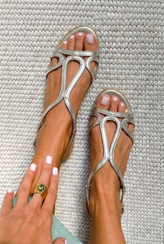 Sandales espadrilles plates décontractées à découpes avec brides