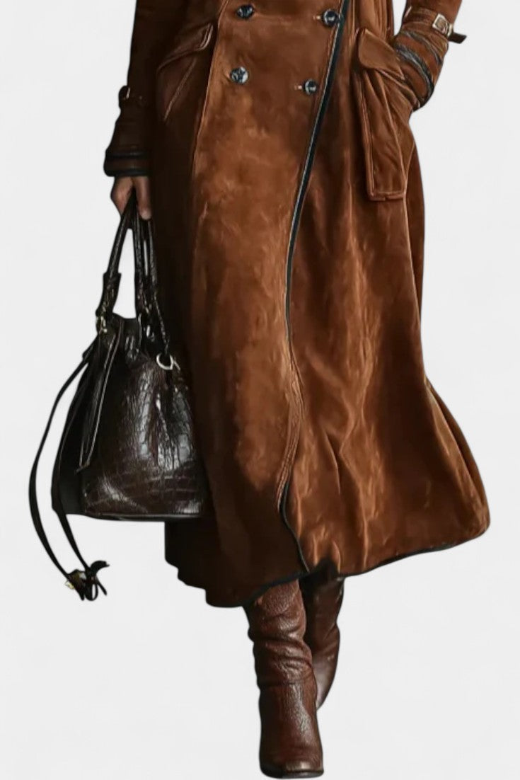 Sandra | Manteau Long en Suédine à Double Boutonnage et Liserés Noirs