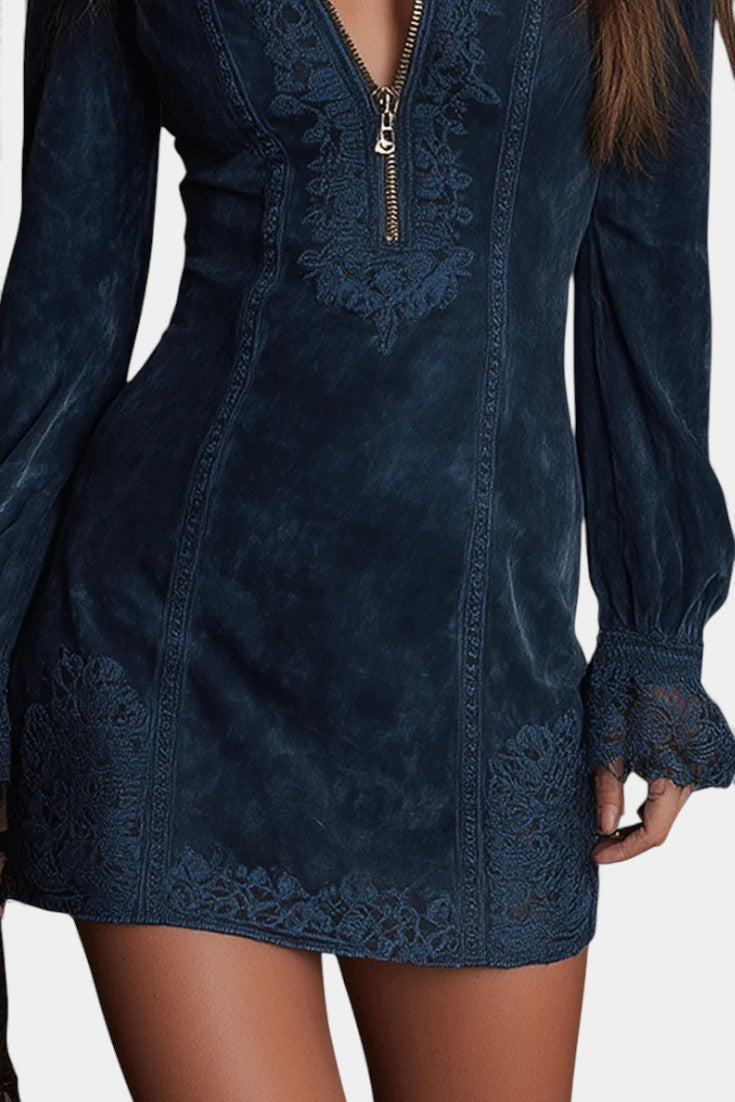 Vivencia | Robe Courte Ajustée à Dentelle Raffinée