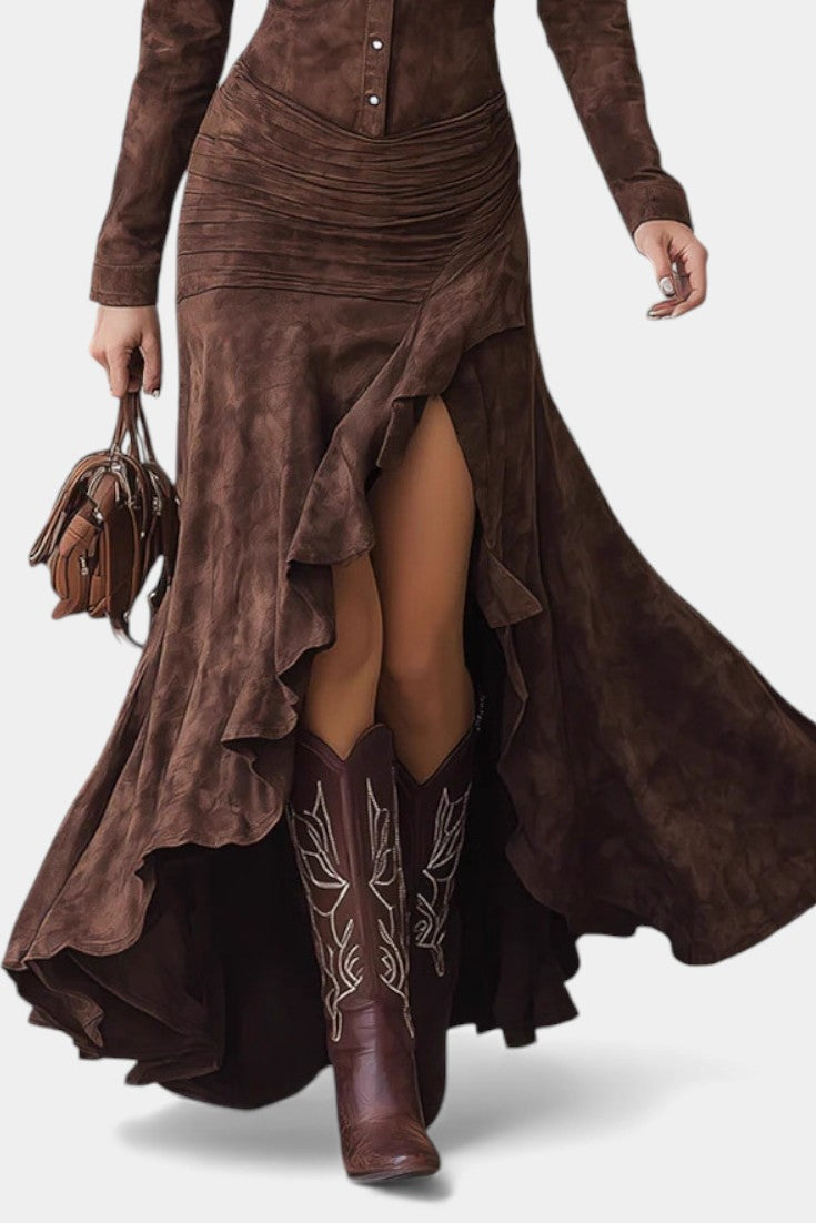 Tilda | Robe Longue Effet Daim à Col Chemise et Volants Asymétriques