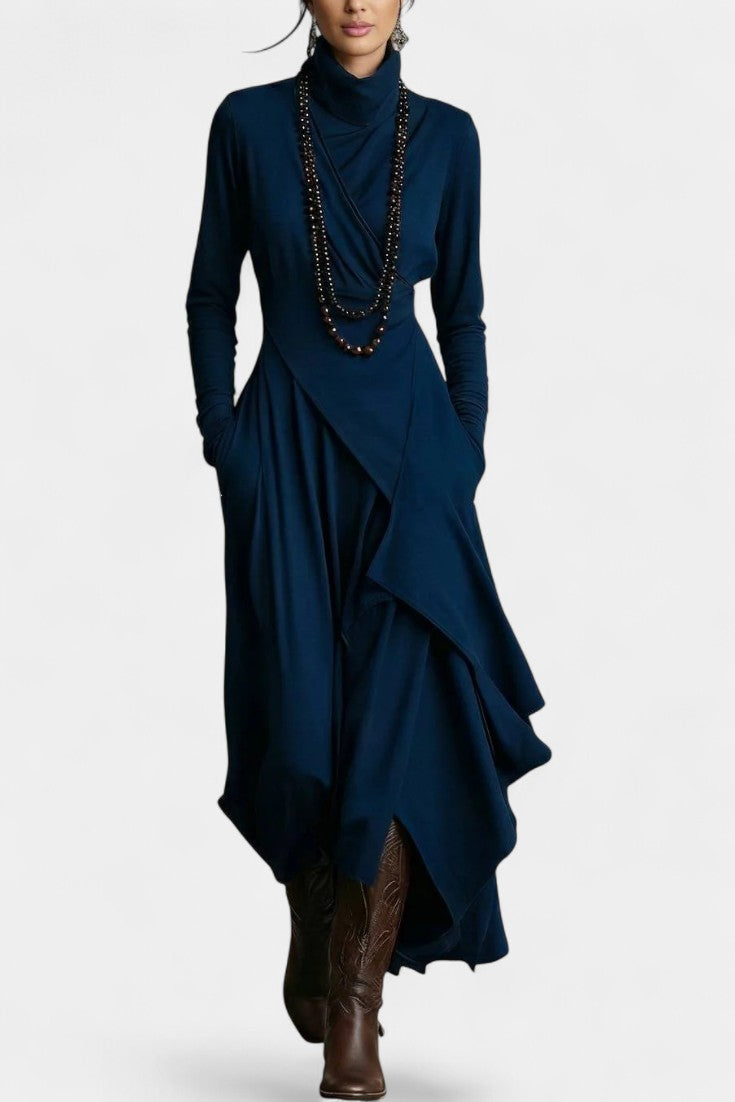 Ébeline | Robe Longue Asymétrique à Col Montant Gothique et Bohème
