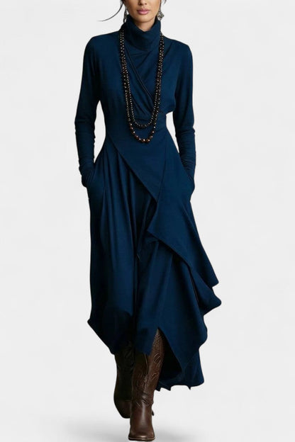 Ébeline | Robe Longue Asymétrique à Col Montant Gothique et Bohème
