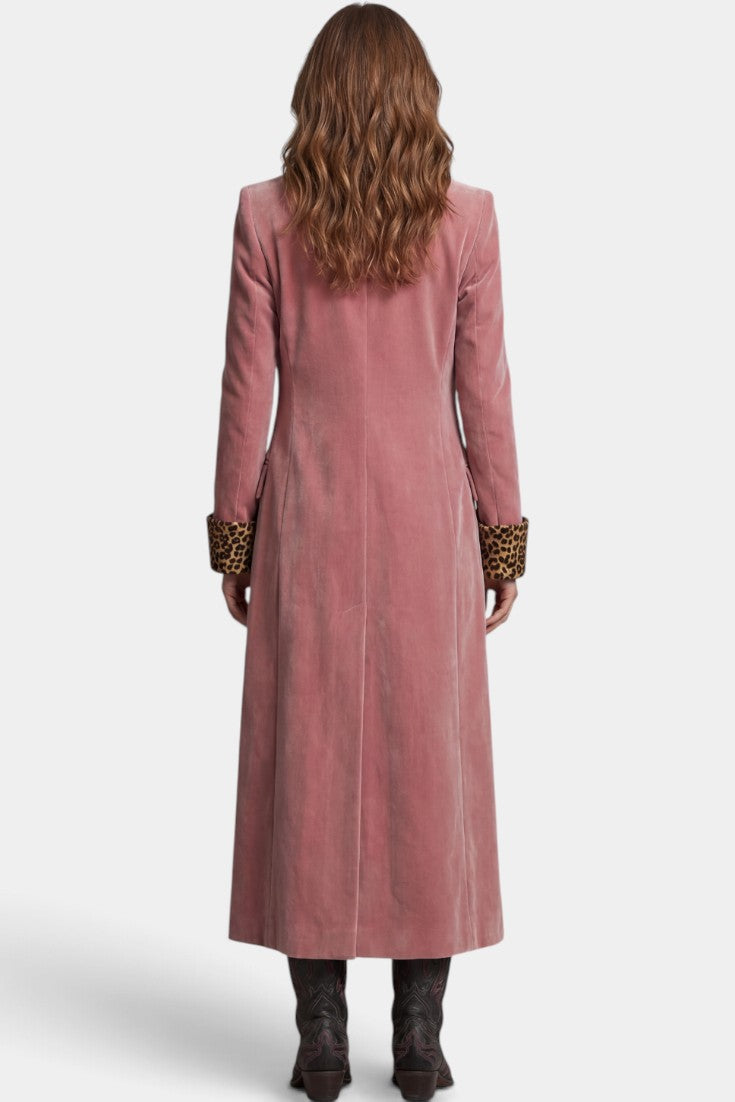 Théophanie | Manteau Long Effet Velours à Col Tailleur et Détails Léopard