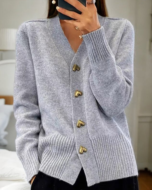 Adele | Cardigan Élégant à Boutons Cœur