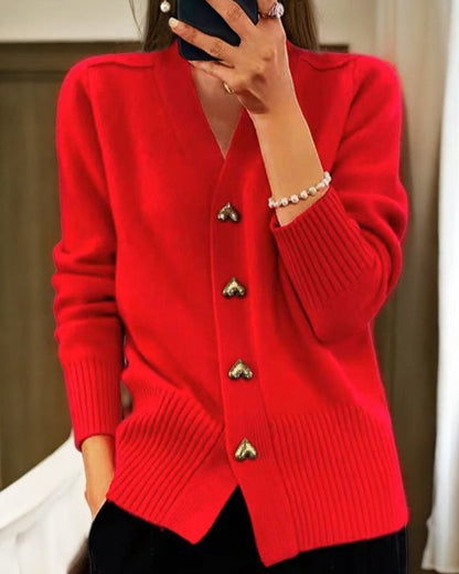 Adele | Cardigan Élégant à Boutons Cœur